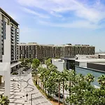 Livbnb-2Br Suite In Bluewaters With Ain Dubai View