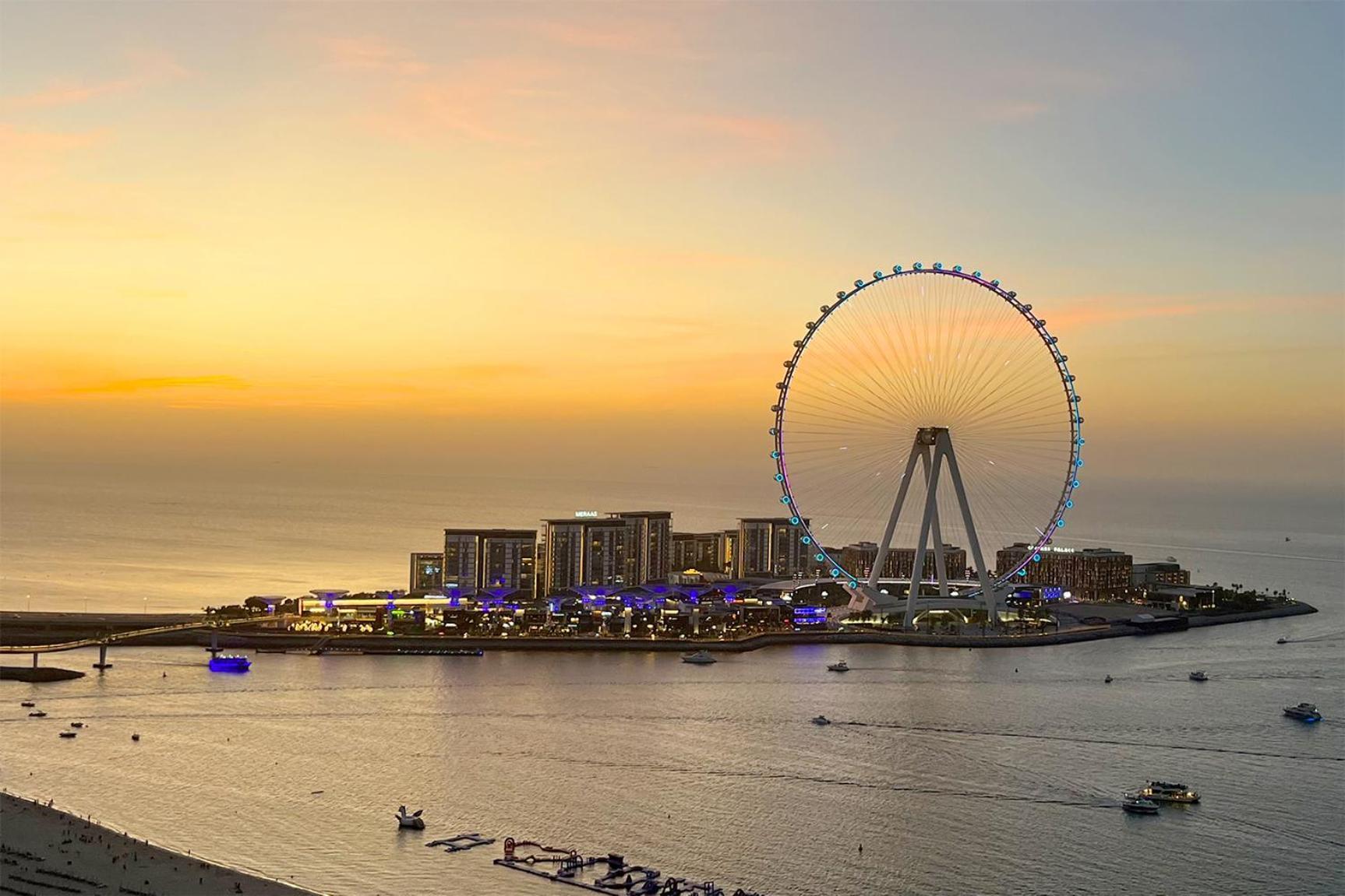 Livbnb-2br In Bluewaters With Ain View Dubai