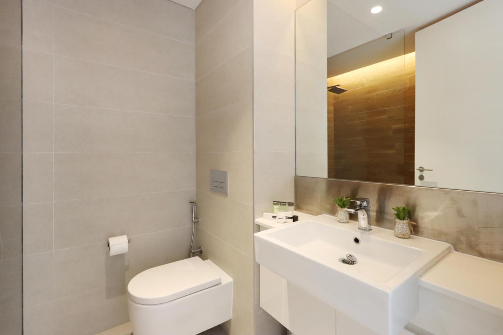 Apartment Livbnb-2br In Bluewaters With Ain View