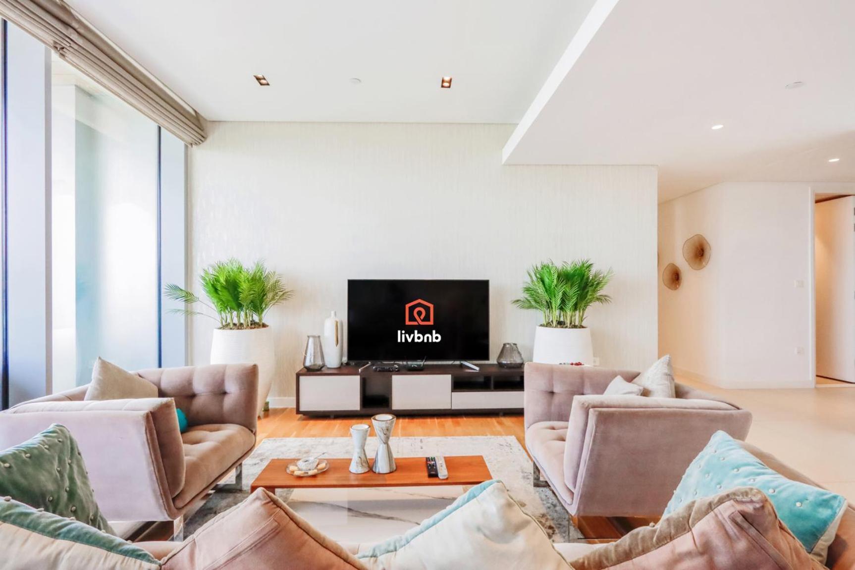 Apartment Livbnb-2br In Bluewaters With Ain View Dubai